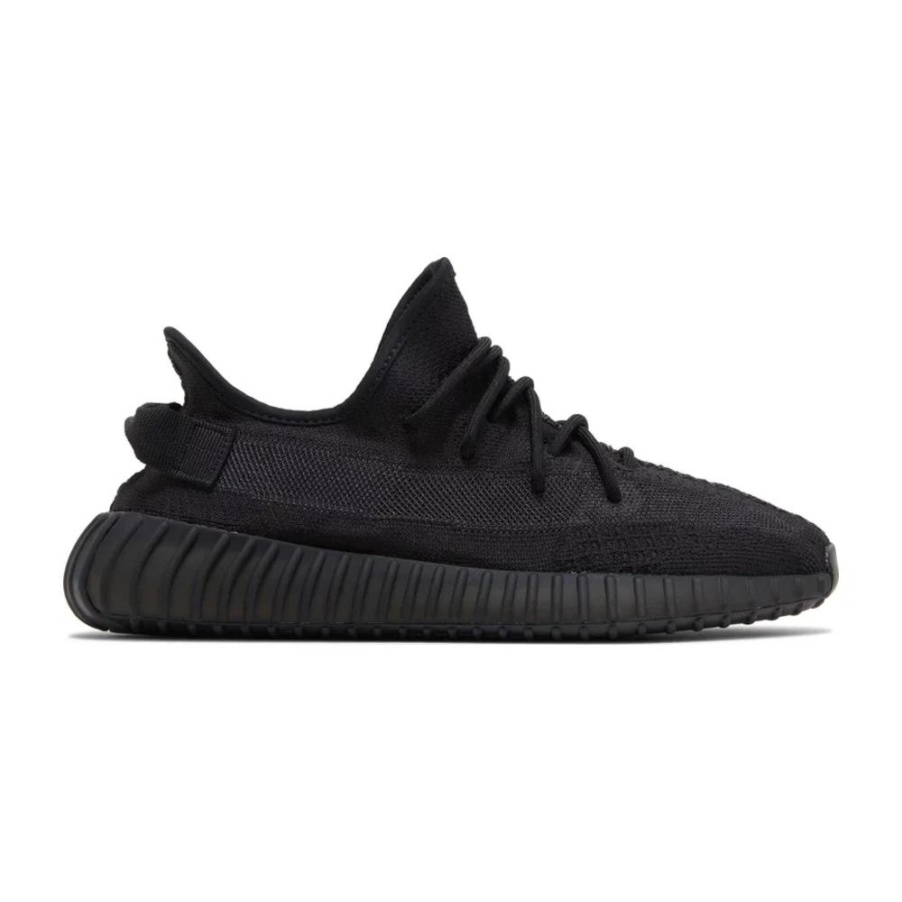 Guía de tallas Yeezy Boost 350 V2: ¿tallan pequeños?